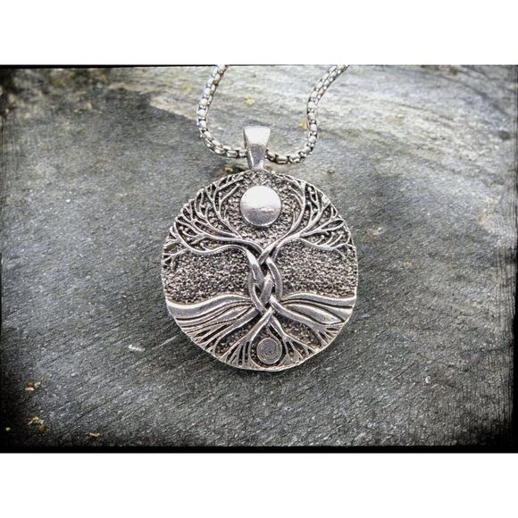 Celtic Tree of Life Pendant Necklace Moon Symbol Spiritual Amulet - Picture 2 of 9